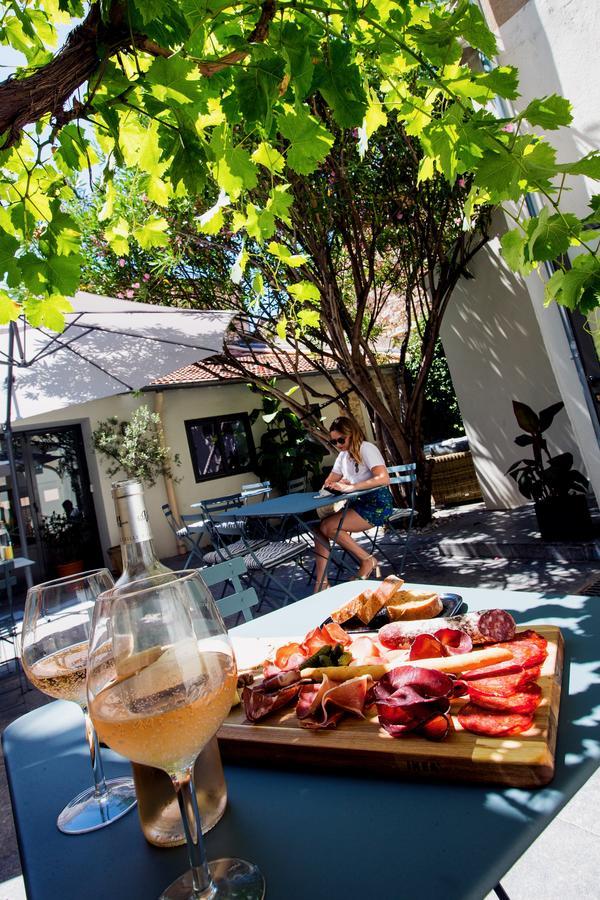 Antichambre Nimes Ngoại thất bức ảnh