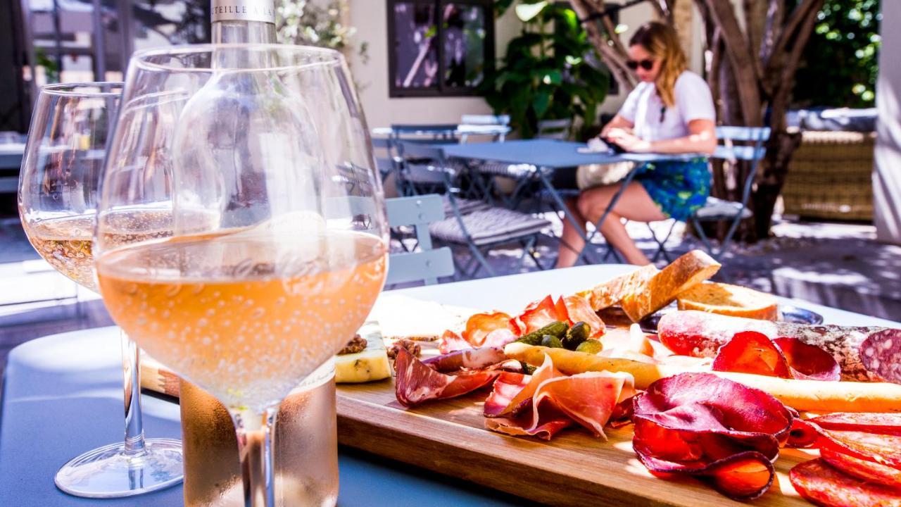 Antichambre Nimes Ngoại thất bức ảnh